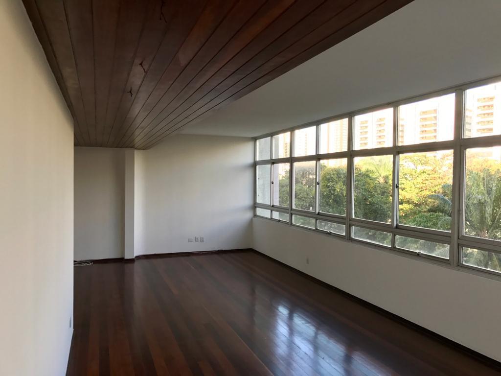 Apartamento à venda com 4 quartos, 1 suíte, 2 vagas e 205m² no Jaqueira, Recife (PE) — foto 4 de 13