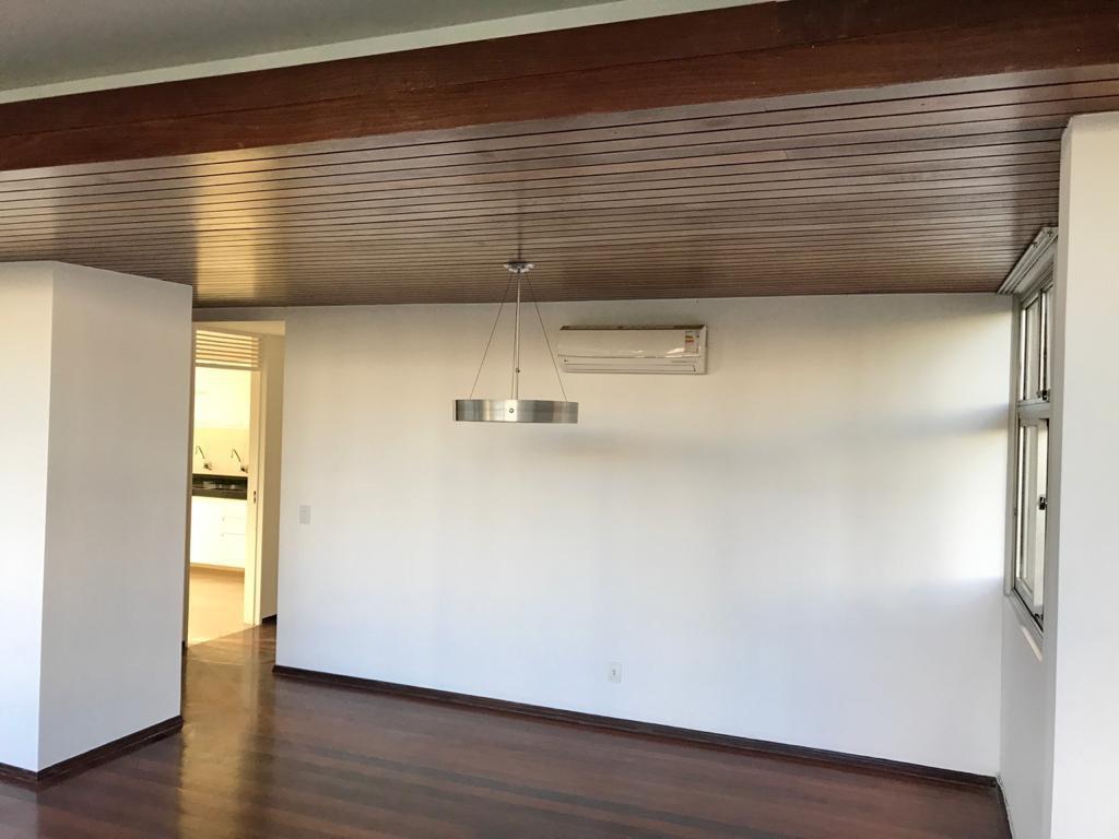Apartamento à venda com 4 quartos, 1 suíte, 2 vagas e 205m² no Jaqueira, Recife (PE) — foto 6 de 13