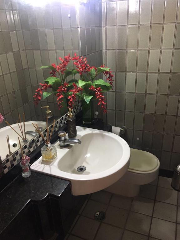 Apartamento à venda com 4 quartos, 3 suítes, 3 vagas e 350m² no Madalena, Recife (PE) — foto 10 de 11