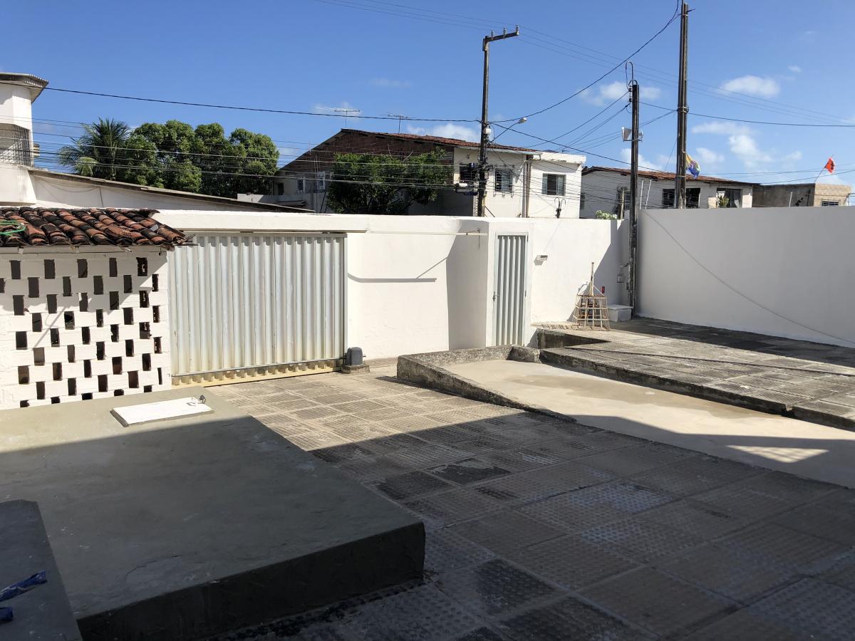 Casa à venda com 6 quartos, 2 suítes, 4 vagas e 360m² no Jardim Atlântico, Olinda (PE) — foto 4 de 26