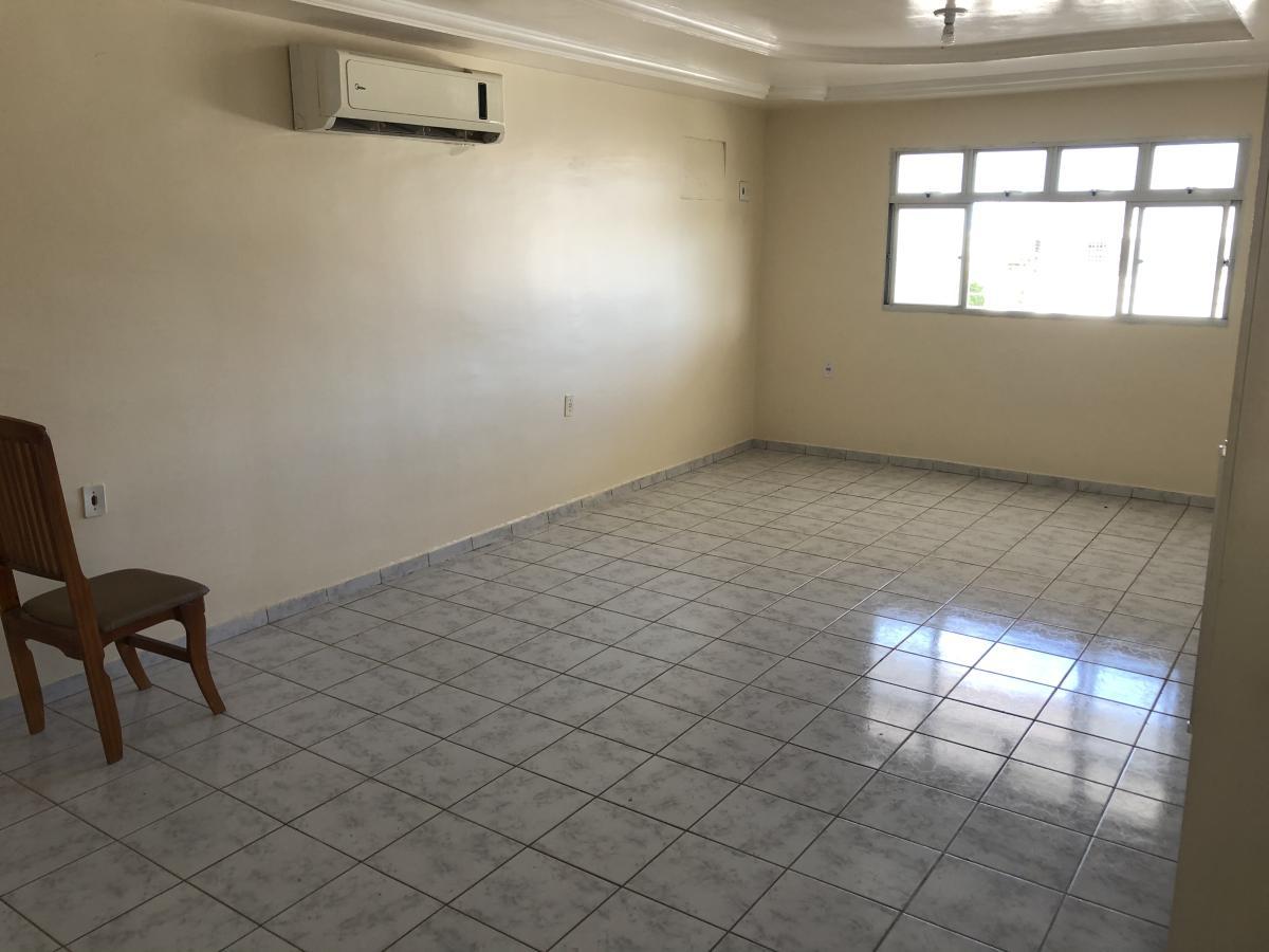 Casa à venda com 6 quartos, 2 suítes, 4 vagas e 360m² no Jardim Atlântico, Olinda (PE) — foto 18 de 26