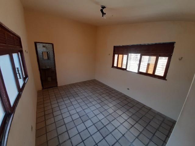 Casa à venda com 8 quartos, 5 suítes, 6 vagas e 300m² no Fragoso, Olinda (PE) — foto 11 de 18