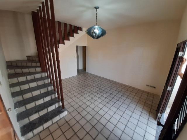 Casa à venda com 8 quartos, 5 suítes, 6 vagas e 300m² no Fragoso, Olinda (PE) — foto 7 de 18