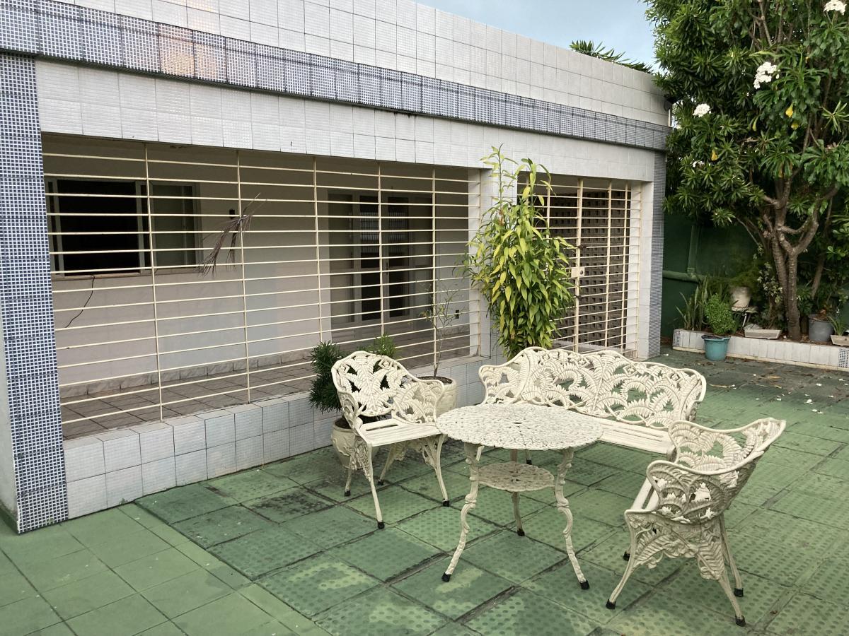 Casa à venda com 4 quartos, 1 suíte, 4 vagas e 230m² no Casa Caiada, Olinda (PE) — foto 2 de 17