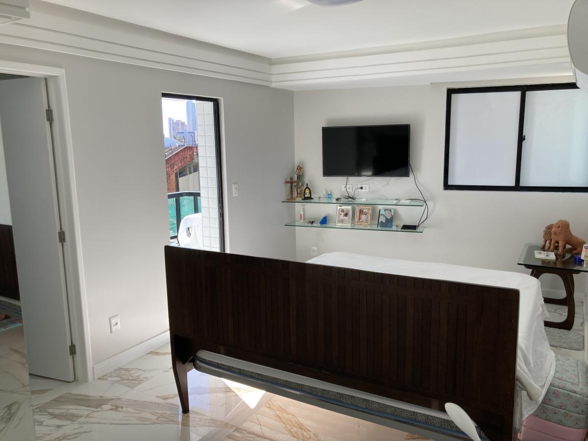Apartamento à venda com 4 quartos, 3 suítes, 3 vagas e 218m² no Ilha do Retiro, Recife (PE) — foto 15 de 23