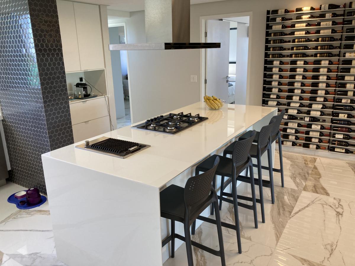 Apartamento à venda com 4 quartos, 3 suítes, 3 vagas e 218m² no Ilha do Retiro, Recife (PE) — foto 19 de 23