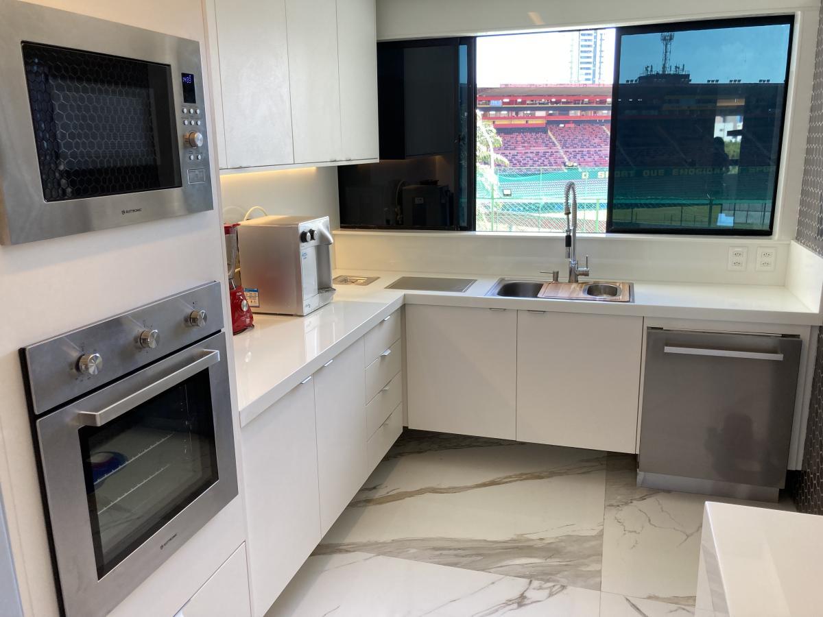 Apartamento à venda com 4 quartos, 3 suítes, 3 vagas e 218m² no Ilha do Retiro, Recife (PE) — foto 21 de 23